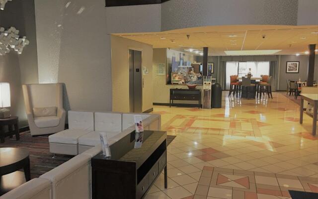 Holiday Inn Express Hotel & Suites Laurinburg by IHG