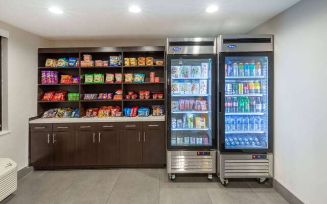 La Quinta Inn & Suites by Wyndham Houston NW Brookhollow