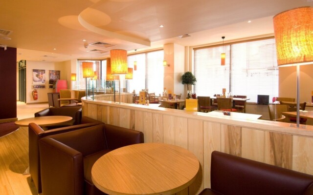 Premier Inn Chester City Centre Hotel