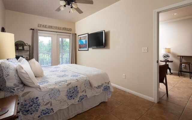 Parker River Haus Vg106 3 Bedroom Condo by RedAwning