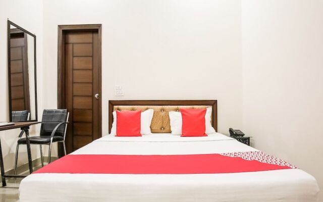Oyo 47577 Hotel Goldenland