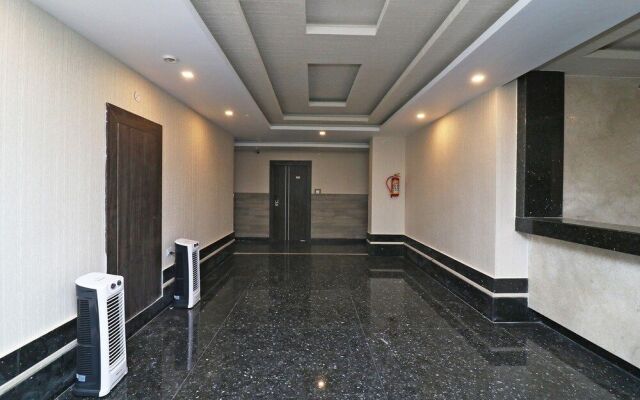 Capital O 27765 Hotel Vip Square