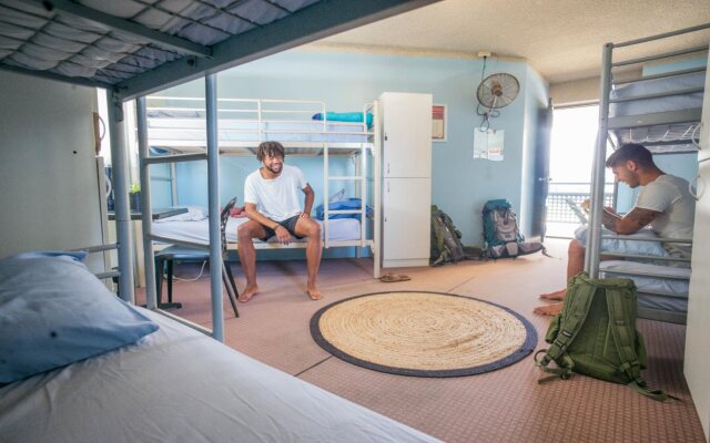 Surfers Paradise YHA