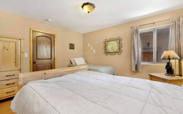 Top Notch Lodge#2056