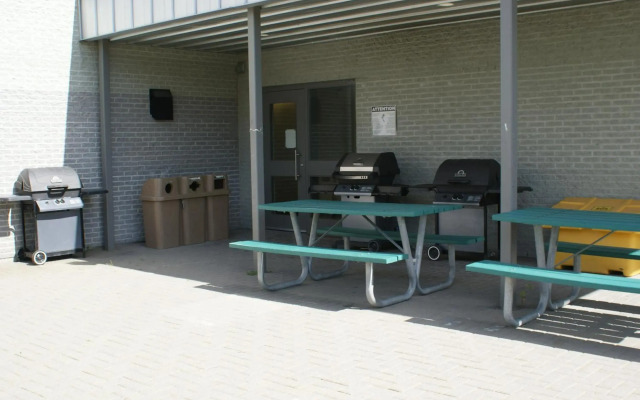 Residence & Conference Centre - Sudbury West