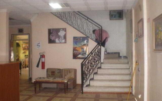 Club 34 Hotel