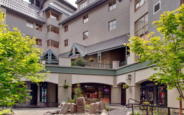 Whistler Peak Lodge