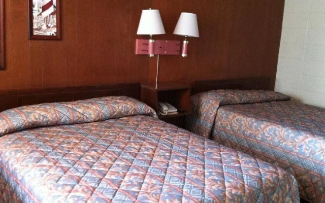 Hamilton Holiday Motel