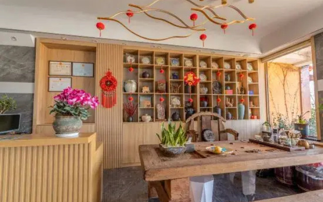 Golden Seashell Lake scenic beauty Hostel