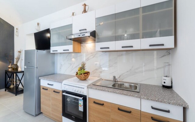 Stone House Prapatna