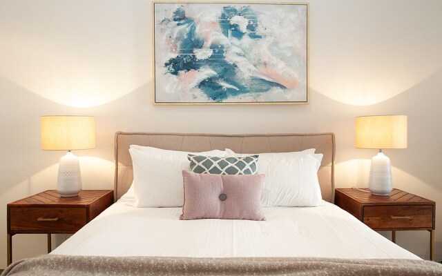 York St Apartment