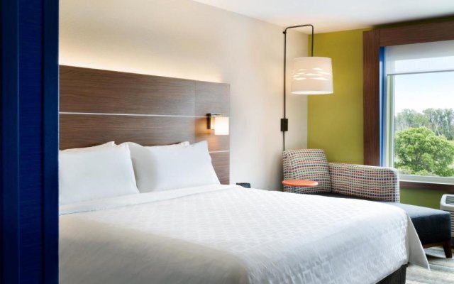 Holiday Inn Express & Suites Brunswick - Harpers Ferry Area, an IHG Hotel
