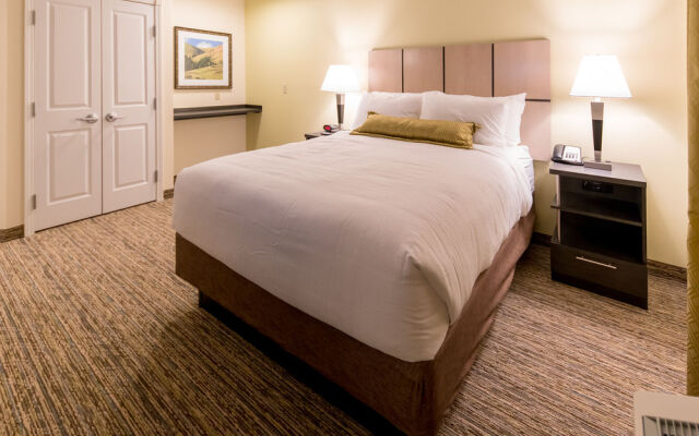 Candlewood Suites - Fairbanks