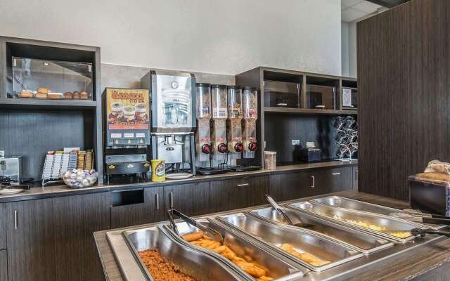 Quality Suites Drummondville