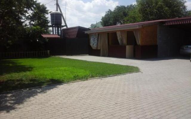 Room on Bogatos 15
