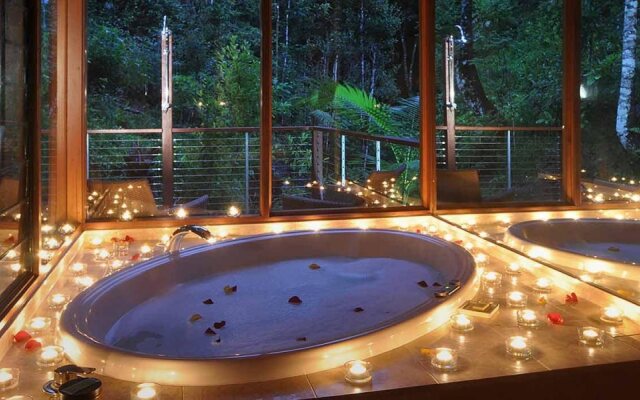Crystal Creek Rainforest Retreat