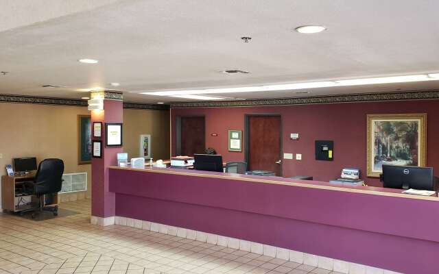 Travelodge by Wyndham Carlsbad NM