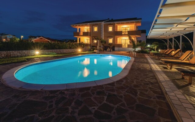 Amazing Home in Pasman With Wifi and 8 Bedrooms