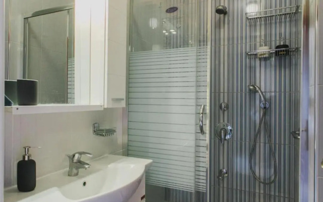 Top floor apartment at the city center