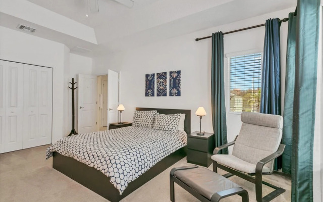 6BR Luxury Home w Private Pool BBQ