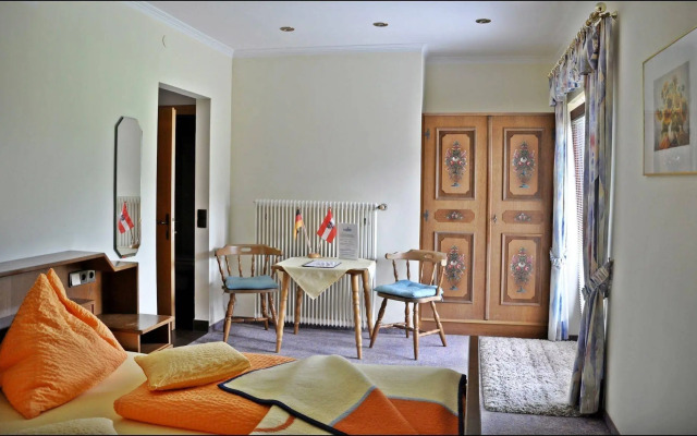 Enzianbrenner Bed & Breakfast