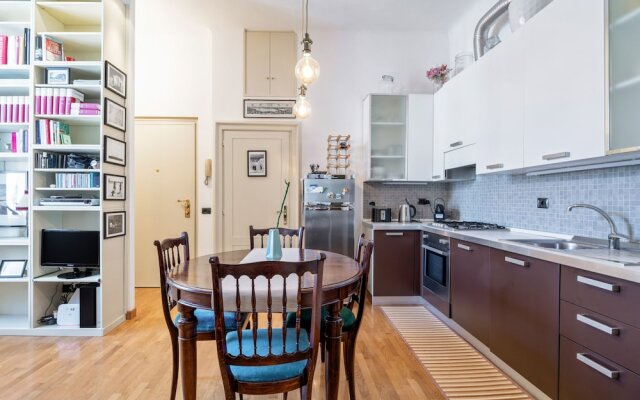 Altido Warm Flat For 3 In Isola, 10 Min To Centre