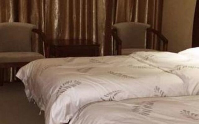 Tenglong Business Hotel