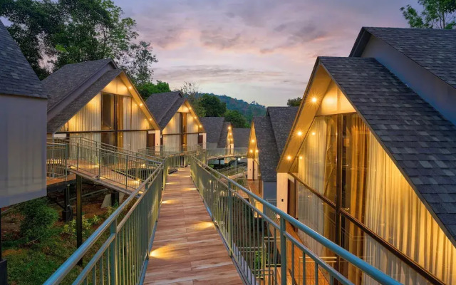 Serene Horizon Resort