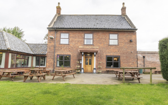 OYO Elm Farm Country House, Norwich Airport