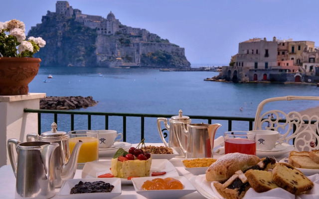 Miramare E Castello Hotel