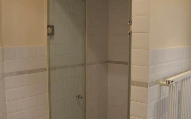 Saint Pauls Suite 2