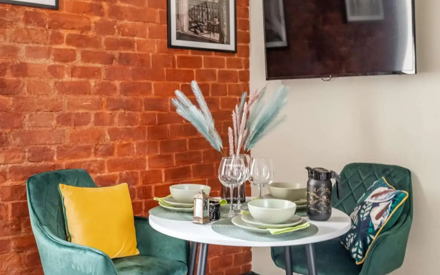 Метры в центре на улице Маяковского 6