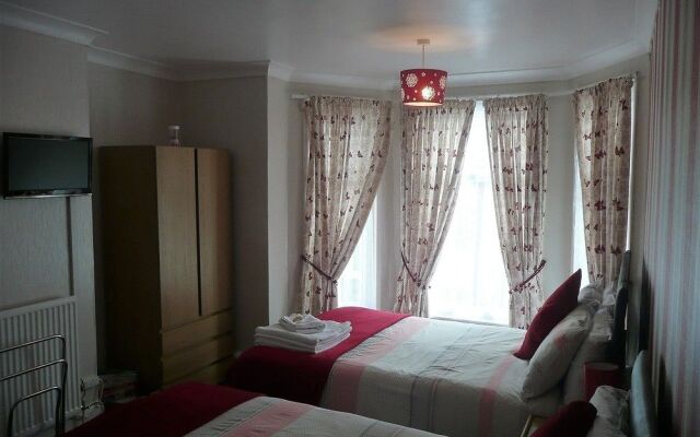 Twin Palms Guesthouse