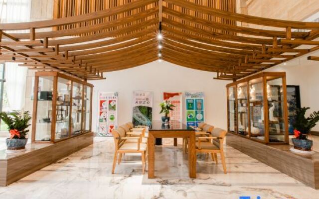 Shiniu Mountain Hotel
