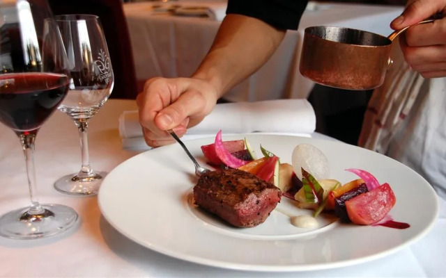 Hotel & Spa Le Grand Monarque, Best Western Premier Collection