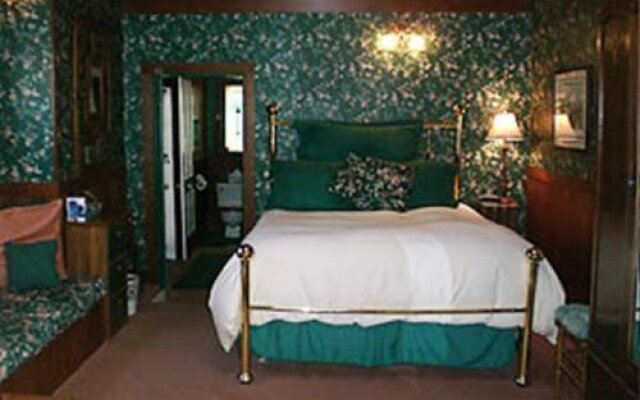 Victorian Garden Inn