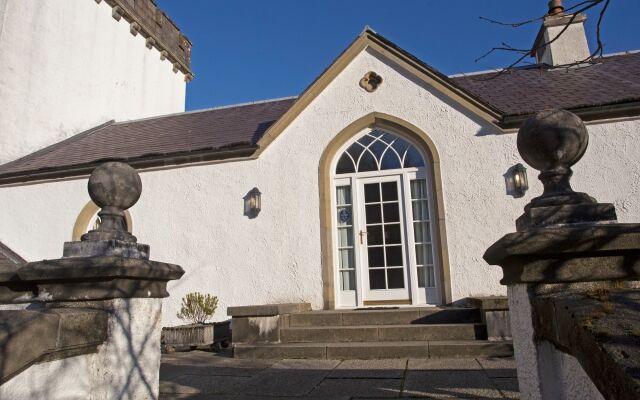 Armadale Castle Cabins