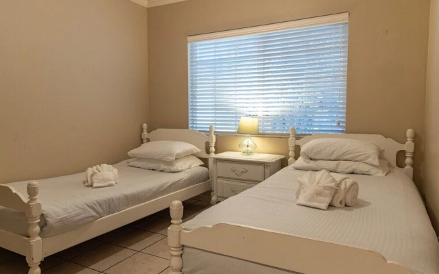 Charming 3-bedroom in East Palo Alto