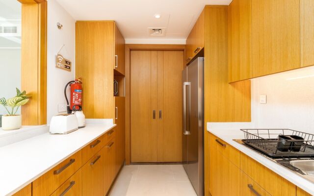 Whitesage - Modern and Unique Apartment with Fountain Views