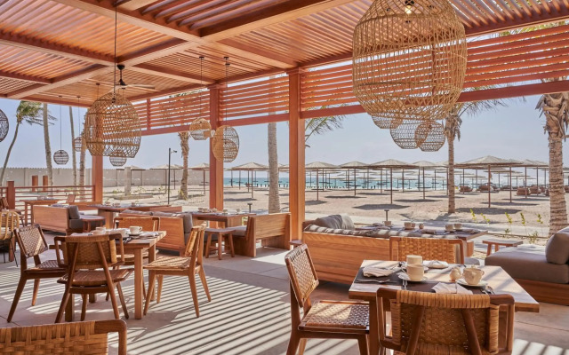 The Club by Fanar