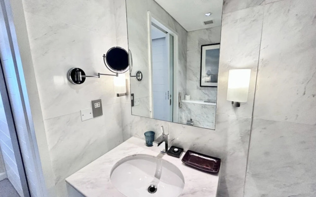 Fashion Avenue Dubai Mall Residences - Studio with balcony