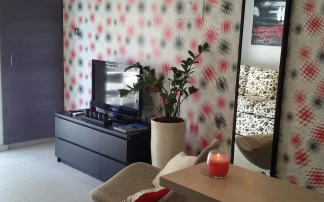 Green Valley Modern Studio