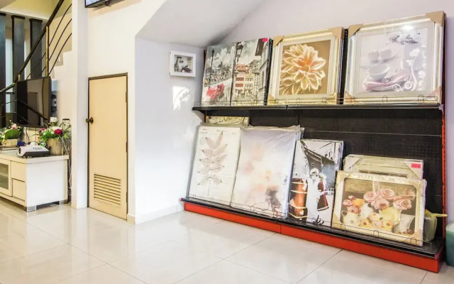 Value Inn Homestay by uBook