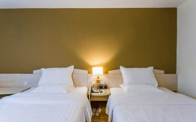 7 Days Inn (Guangzhou Shiqiao Metro Station Yifa Pedestrian Street)