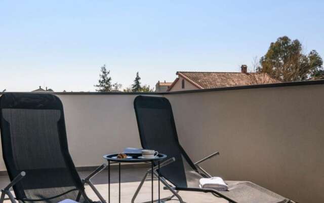 Villa Dora - Apt 3 "grijs"