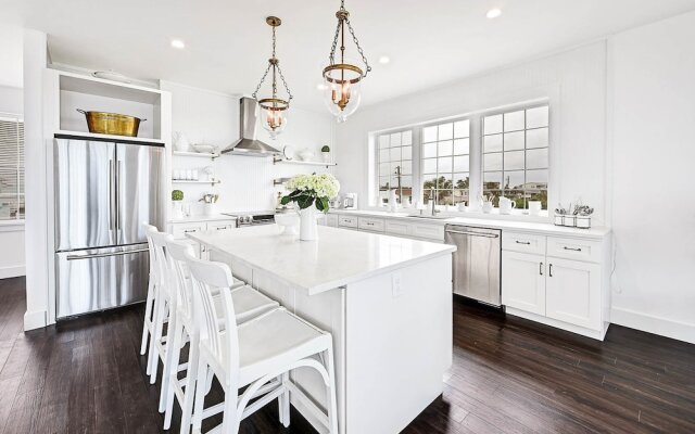 Anastasia Beach House by Vtrips