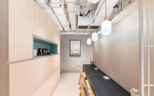 Jyu Capsule Hotel