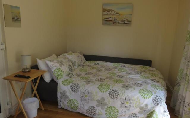 Apple Tree Corner Apartment