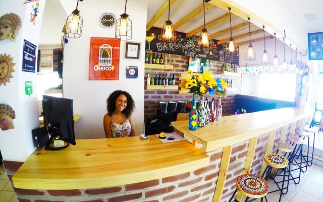 Chescos Hostel & Hotel