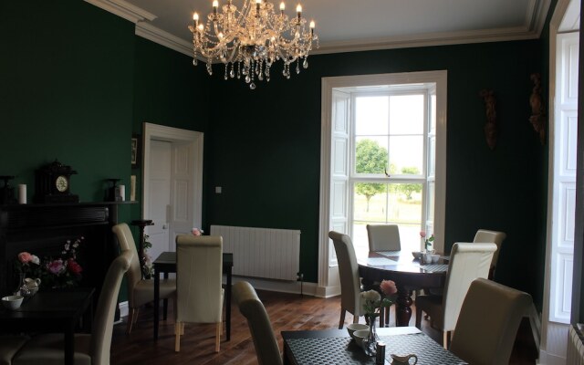 Woodville House